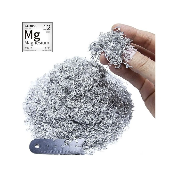 Specifikacija proizvoda Stupanj industrijskog kvaliteta Upotreba/primjena Vrsta industrijskog pakovanja Vreća Veličina pakovanja 25 kg Hemijska formula Mg+2 CAS broj 7439-95-4 Čistoća 99% molarna masa 24,305 G/mol Formula Mg Opis proizvoda Usklađuje se sa zahtjevima koji se stalno povećavaju Od kupaca, mi smo angažovani u obezbeđivanju magnezijumskih strugotina.